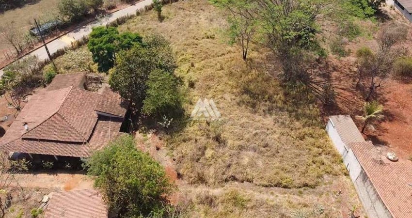 Vendo chácara em Itatiaiuçu toda cercada em excelente localização!