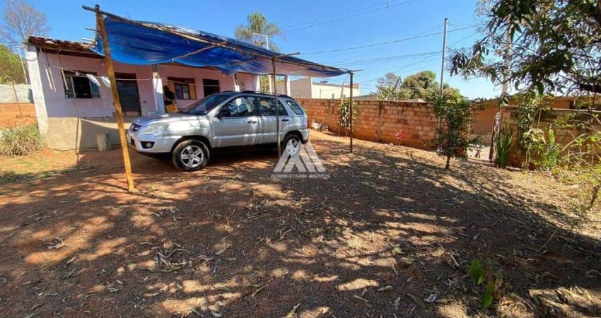 Vendo chácara em Itatiaiuçu de 1.720m² com 01 quarto excelente localização.