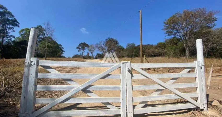 Vendo chácara em Itatiaiuçu de 1000m² excelente localização.
