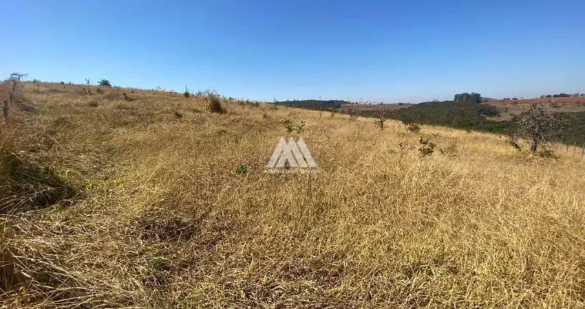 Vendo terreno em Itatiaiuçu de 30.000m² excelente localização.