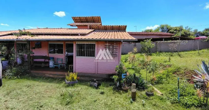 Vendo chácara em Itatiaiuçu de 1000m² com 03 quartos e piscina excelente localização