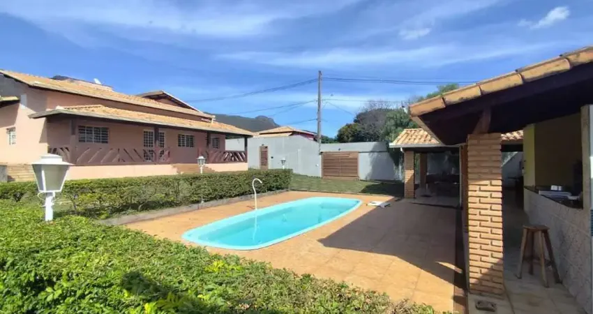 Chácara á venda de 1000m² com lindo paisagismo em Igarapé MG!