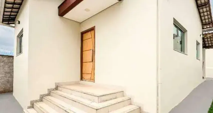 Casa á venda com 03 quartos sendo 01 suíte, terreno de 200m² em Igarapé MG!