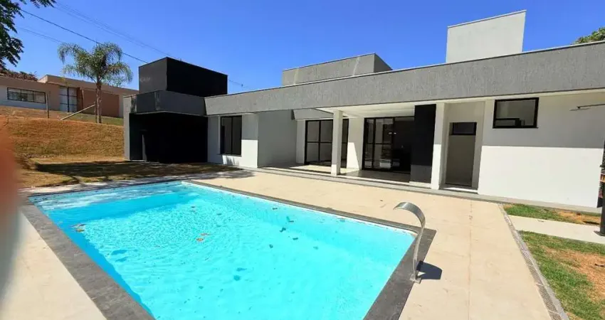 Casa de condomínio á venda de 1266m², 03 quartos sendo 01 suíte em igarapé mg!