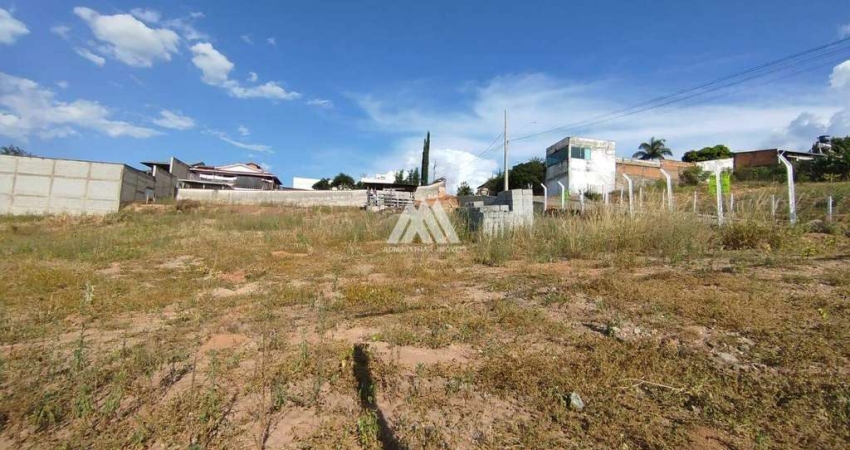 Vendo lote no Vale das Aroeiras com 500m² de área!