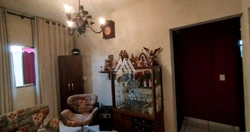 Vendo apartamento em Itaúna com excelente localização no Três Marias!