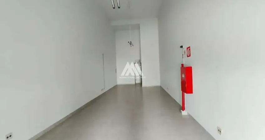 Alugo loja comercial em Itaúna com excelente localização!