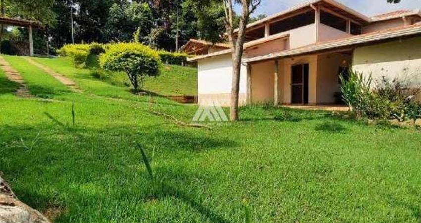 Vendo chácara com 2.500m² em Itatiaiuçu com excelente localização!