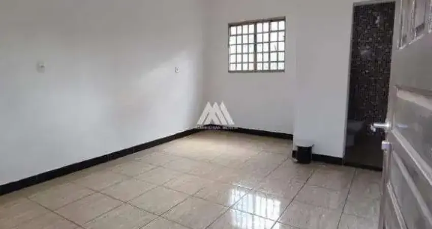 Alugo kitnet em Itatiaiuçu com excelente localização!