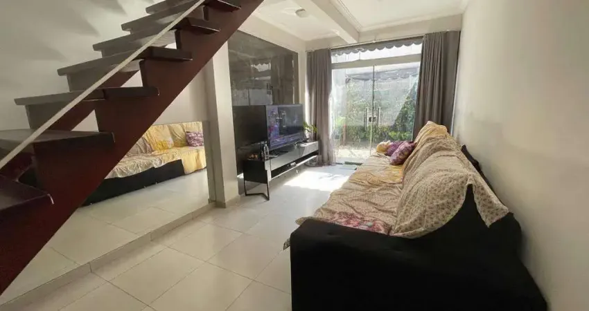 Casa moderna com suíte e closet em localização privilegiada!