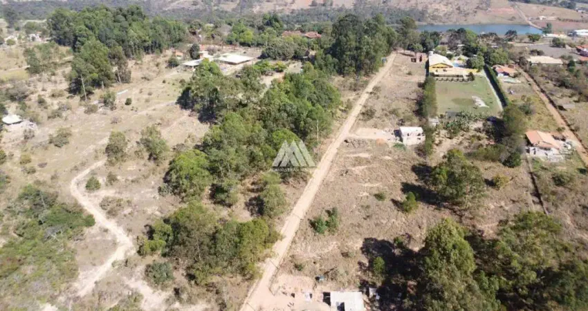 Vendo chácara com 1.000m² em itatiaiuçu com excelente localização!