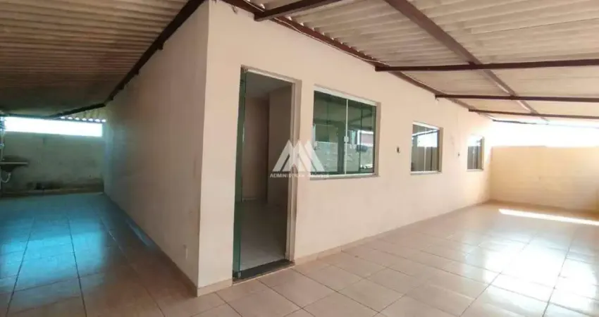 Casa com 3 quartos para alugar no Santa Terezinha De Minas, Itatiaiuçu 