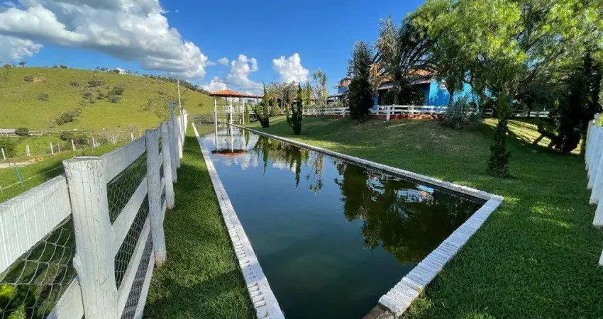 Fazenda á venda de 50 hectares com 04 quartos sendo 01 suíte em crucilândia mg!