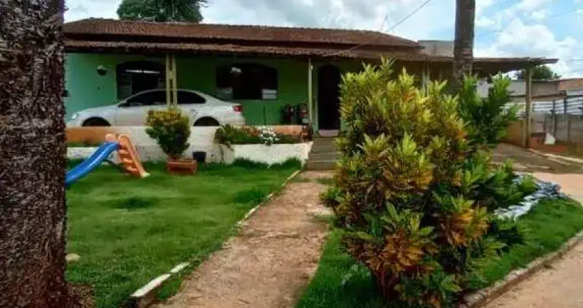 Sítio á venda de 2520m², 04 quartos sendo 01 suíte em são joaquim de bicas mg!