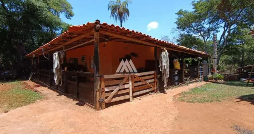 Vendo chácara com 2.900m² em itatiaiuçu com excelente localização!