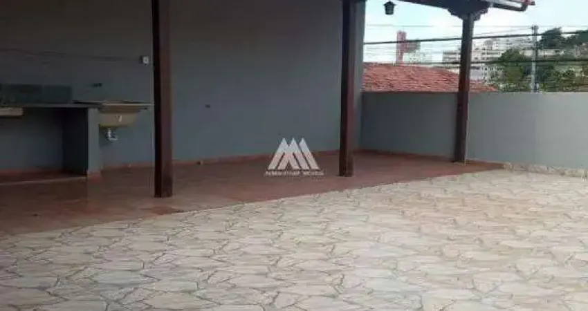 Casa com 3 quartos para alugar no Piedade, Itaúna