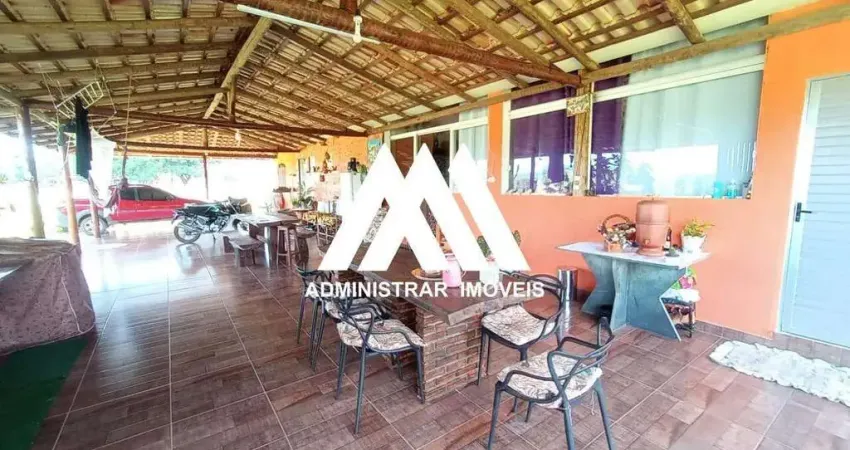 Chácara á venda de 10.000m² com 02 quartos, lagoa própria em Igarapé MG!