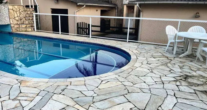 Casa com 2 dormitórios à venda por R$ 990.000,00 - Maitinga - Bertioga/SP