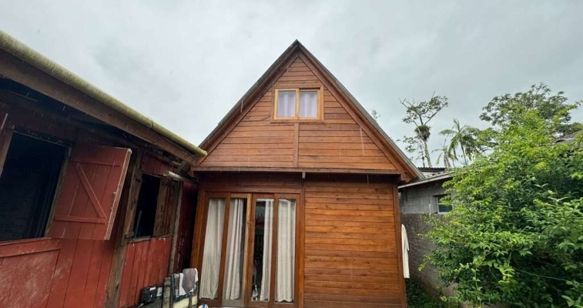 Casa com 4 quartos à venda no Warnow, Indaial 
