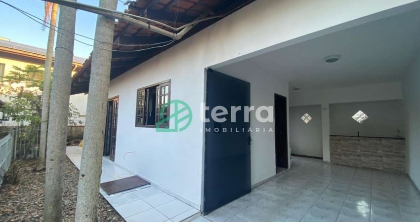 Casa com 2 quartos para alugar no Rio Morto, Indaial 