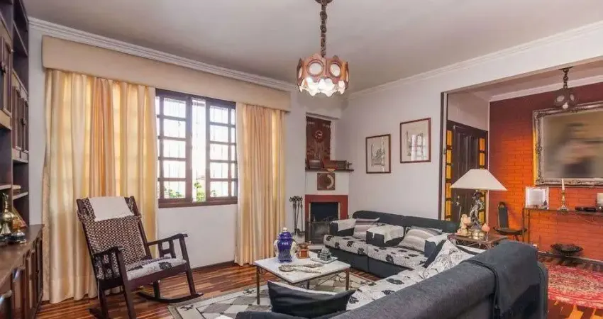 Casa para Venda em Porto Alegre, Chácara das Pedras, 3 dormitórios, 1 suíte, 2 banheiros, 2 vagas