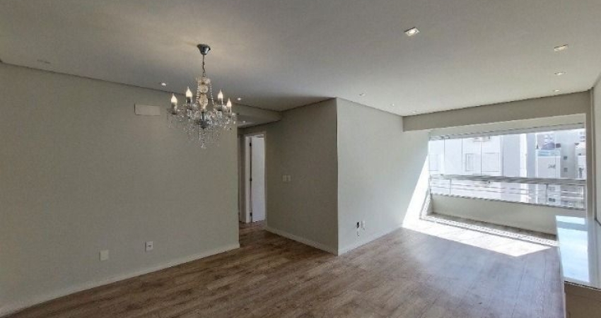 Apartamento com 3 dormitórios à venda, 91 m² por R$ 750.000,00 - Abraão - Florianópolis/SC