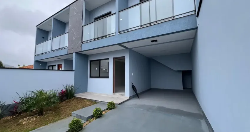 Sobrado com 3 dormitórios sendo 1 suítes no bairro potecas - alta vista - são josé - sc