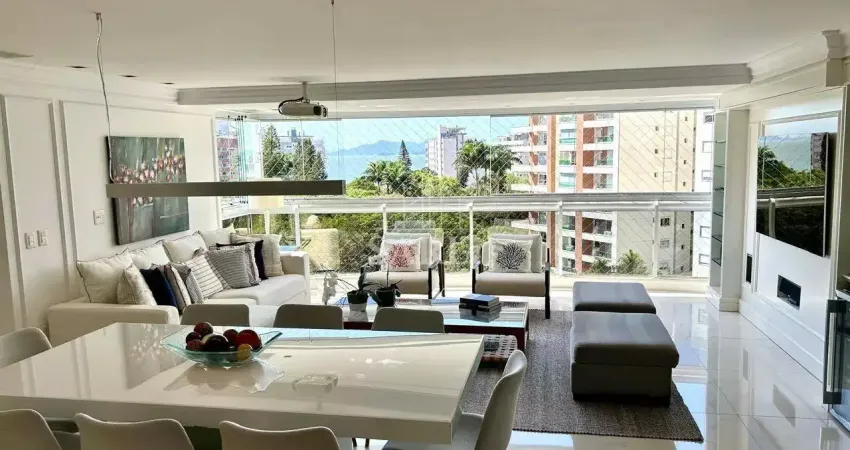 Apartamento, com 3 dormitórios, sendo 2 suítes, de 136 m² Centro - Florianópolis