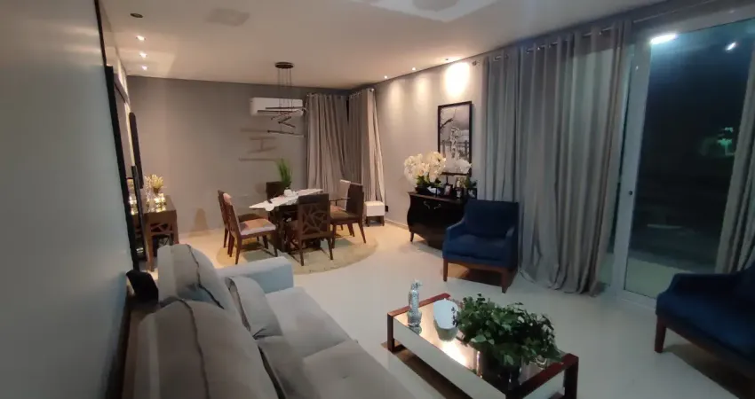 Casa em condominio, 4 quartos, sendo 1 suite, 5 vagas de garagem - reserva das flores