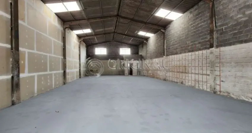 Barracão / Galpão / Depósito para alugar na Rua Adélio Correia, 422, Jardim Califórnia, Colombo