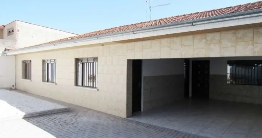 Casa com 3 quartos para alugar na Rua Ângelo Piotto, 71, Cidade Industrial, Curitiba