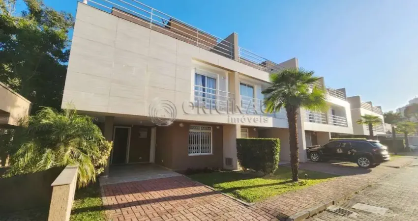 Sobrado com 3 dormitórios  em condominio fechado para locação