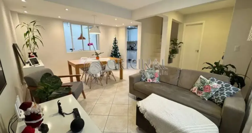 Sobrado em condominio fechado com 3 dormitórios para venda!