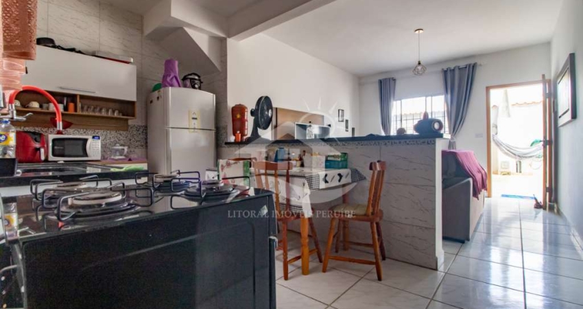 Casa Sobreposta / baixo à venda , 2 quarto(s),  sendo 0 suíte(s)  no bairro Ribamar, 3000 metros da praia, Peruíbe-SP