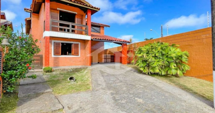 Casa Assobradada para alugar , 4 quarto(s),  sendo 2 suíte(s)  no bairro Bougainville Residencial III, 800 metros da praia, Peruíbe-SP