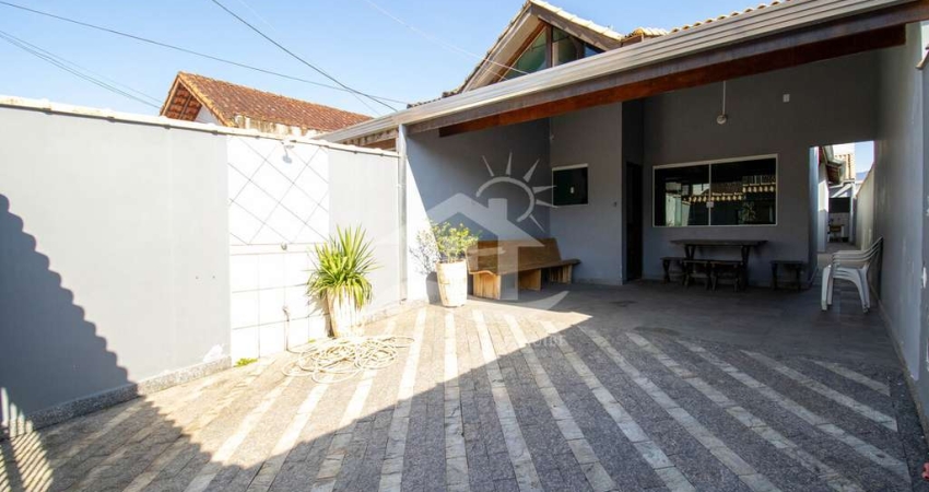 Casa Térrea à venda , 3 quarto(s),  sendo 0 suíte(s)  no bairro Vila Romar, 1600 metros da praia, Peruíbe-SP