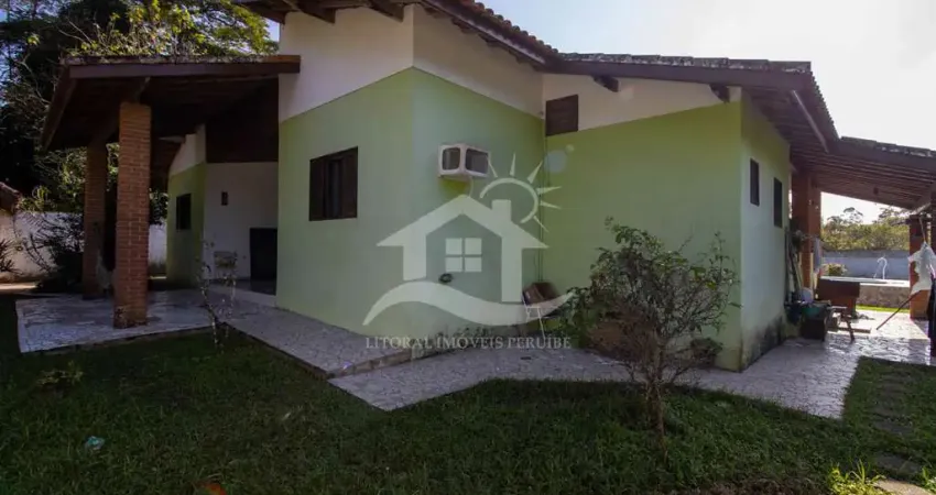 Casa Térrea com piscina à venda com piscina, 4 quarto(s),  sendo 2 suíte(s)  no bairro Estância São Marcos, 7 metros da praia, Peruíbe-SP