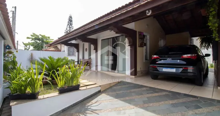 Casa térrea à venda , 3 quarto(s),  sendo 1 suíte(s)  no bairro stella maris, 200 metros da praia, peruíbe-sp