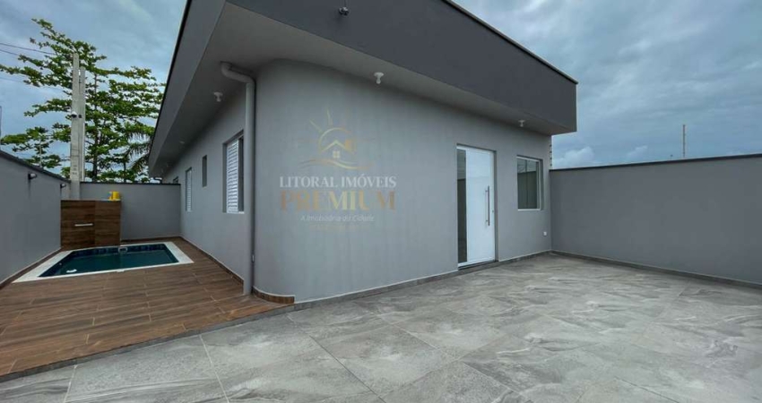 Casa Térrea à venda com piscina, 2 quarto(s),  sendo 1 suíte(s)  no bairro São José, 1500 metros da praia, Peruíbe-SP
