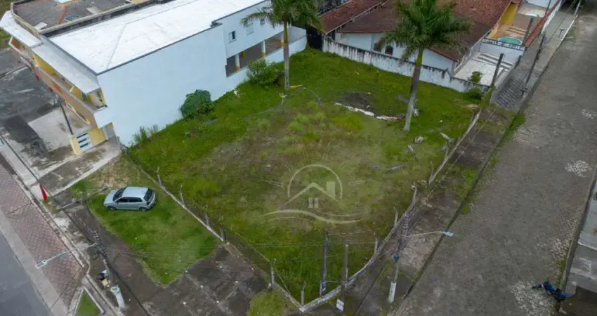 Terreno Amplo à venda , ,   no bairro Jardim Imperador, 600 metros da praia, Peruíbe-SP