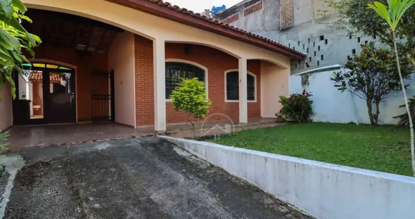 Casa Térrea à venda , 3 quarto(s),  sendo 1 suíte(s)  no bairro Oasis, 250 metros da praia, Peruíbe-SP