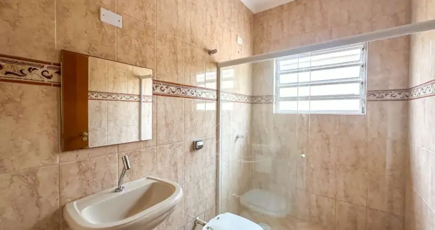 Casa térrea à venda com piscina, 3 quarto(s),  sendo 3 suíte(s)  no bairro stella maris, 0 metros da praia, peruíbe-sp