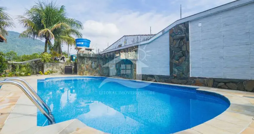 Casa Térreo à venda , 3 quarto(s),  sendo 3 suíte(s)  no bairro Centro, 400 metros da praia, Peruíbe-SP