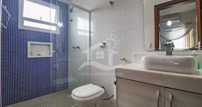Casa Assobradada à venda , 4 quarto(s),  sendo 2 suíte(s)  no bairro São João Batista, 600 metros da praia, Peruíbe-SP
