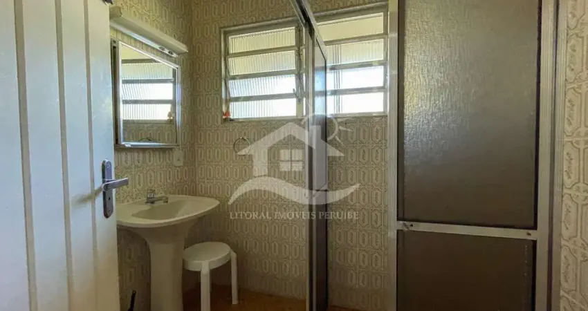 Casa Térrea com Edícula à venda , 4 quarto(s),  sendo 0 suíte(s)  no bairro Flórida, 280 metros da praia, Peruíbe-SP