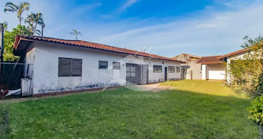 Casa Térrea à venda , 0 quarto(s),  sendo 0 suíte(s)  no bairro Centro, 0 metros da praia, Peruíbe-SP