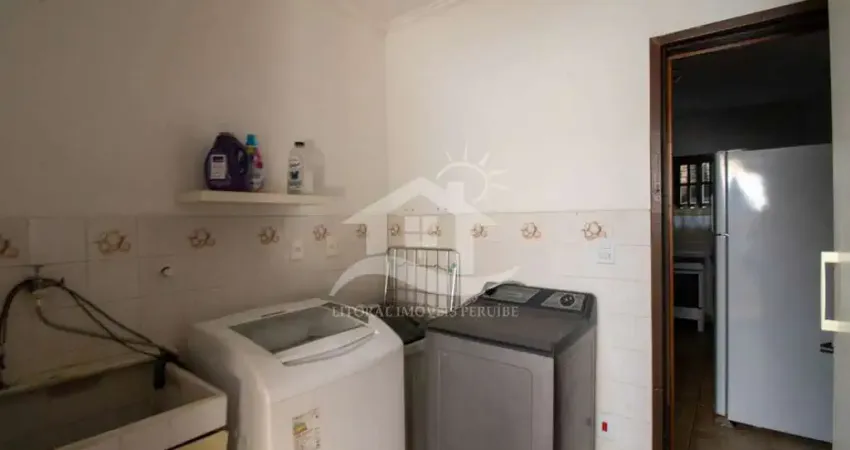 Casa Térrea à venda com piscina, 3 quarto(s),  sendo 1 suíte(s)  no bairro Ribamar, 800 metros da praia, Peruíbe-SP