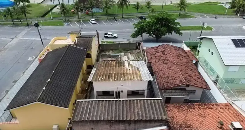 Casa Térrea à venda , 4 quarto(s),  sendo 2 suíte(s)  no bairro Stella Maris, 0 metros da praia, Peruíbe-SP