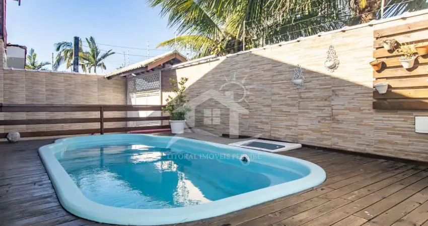 Casa Térrea à venda com piscina, 3 quarto(s),  sendo 1 suíte(s)  no bairro Ribamar, 200 metros da praia, Peruíbe-SP