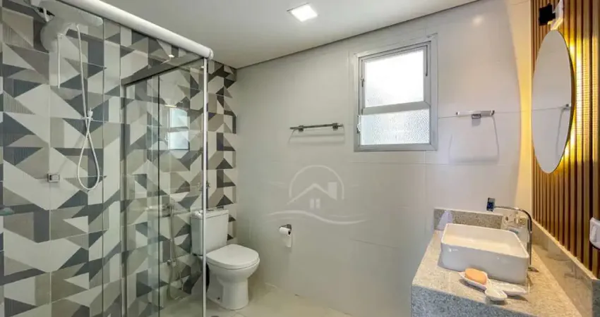 Apartamento Amplo à venda , 3 quarto(s),  sendo 1 suíte(s) (Edifício Bandeirantes) no bairro Centro, 200 metros da praia, Peruíbe-SP